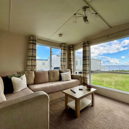 New Sea View Platinum Caravan With Huge Decking Нюкасъл ъпон Тайн Екстериор снимка