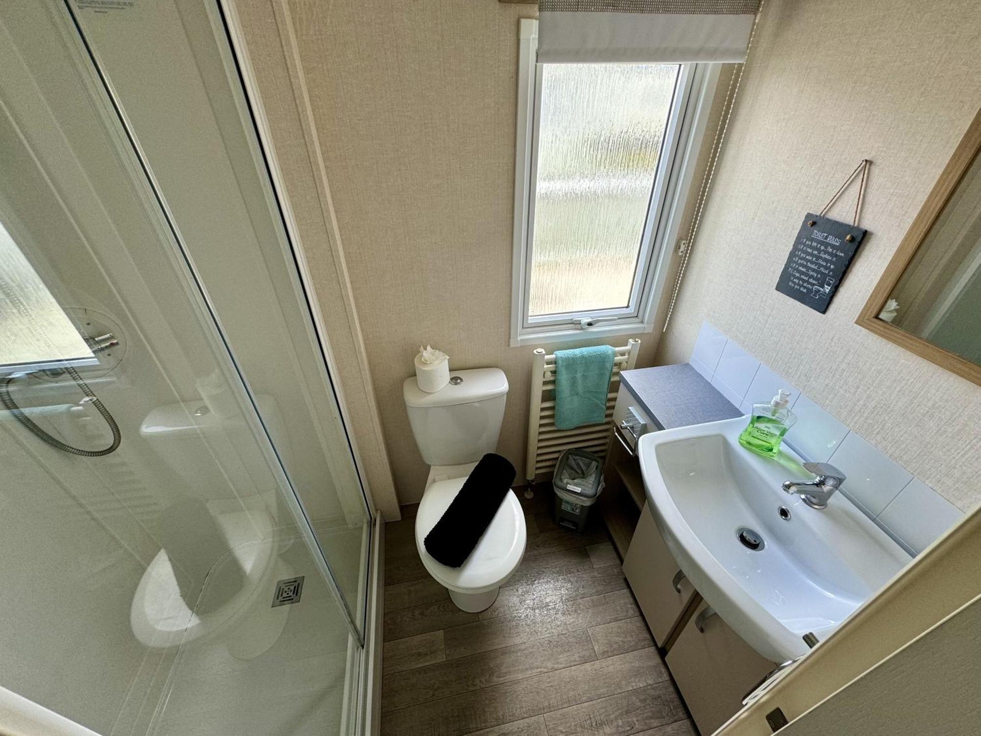 New Sea View Platinum Caravan With Huge Decking Нюкасъл ъпон Тайн Екстериор снимка